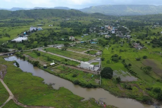 Paloma , Adhale Bk Maval